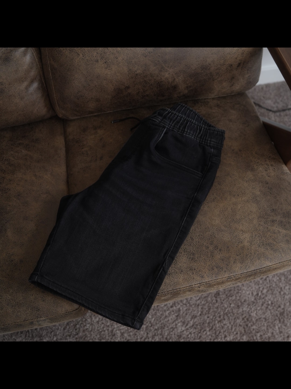 Zara Men's Black Relaxed Denim Shorts with Elastic Waist